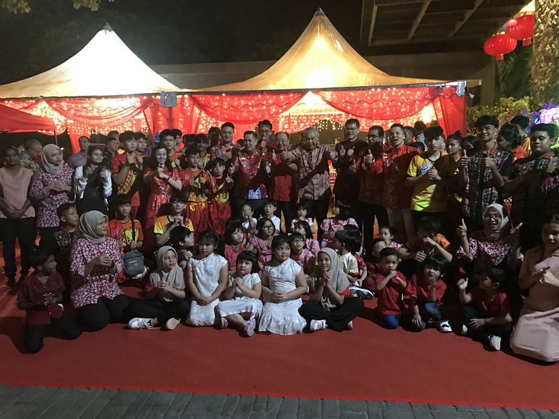 秉持“各族为一家人” 杨忠良欣赏扎希原则